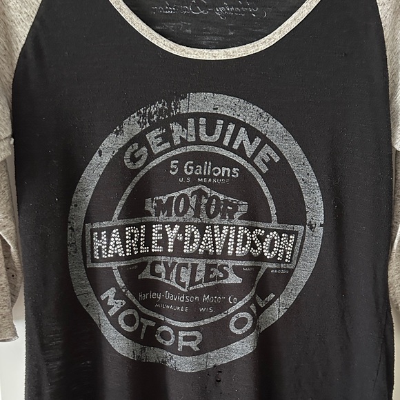 Harley-Davidson Women's Black and Gray Long Sleeve Tee - Picture 4 of 7